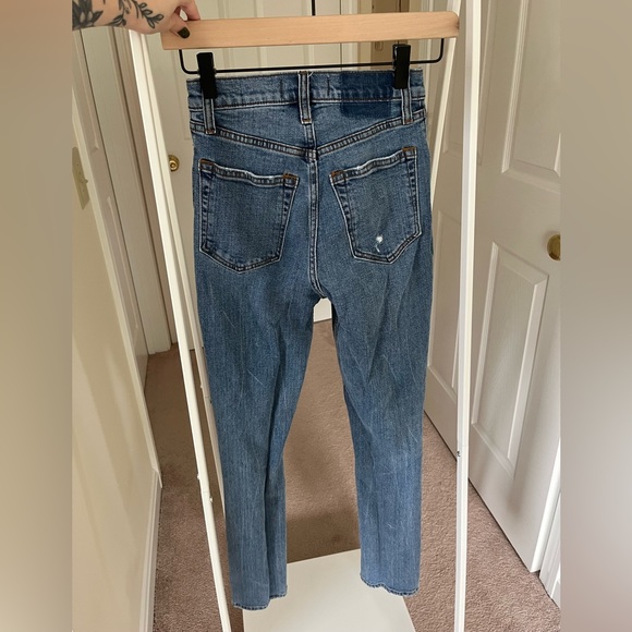 Abercrombie Ultra High Rise 90’s Slim Straight Jeans - Picture 2 of 3